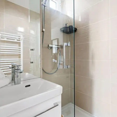 Le Marais & Republique - 2br - Vacation Apartmán *